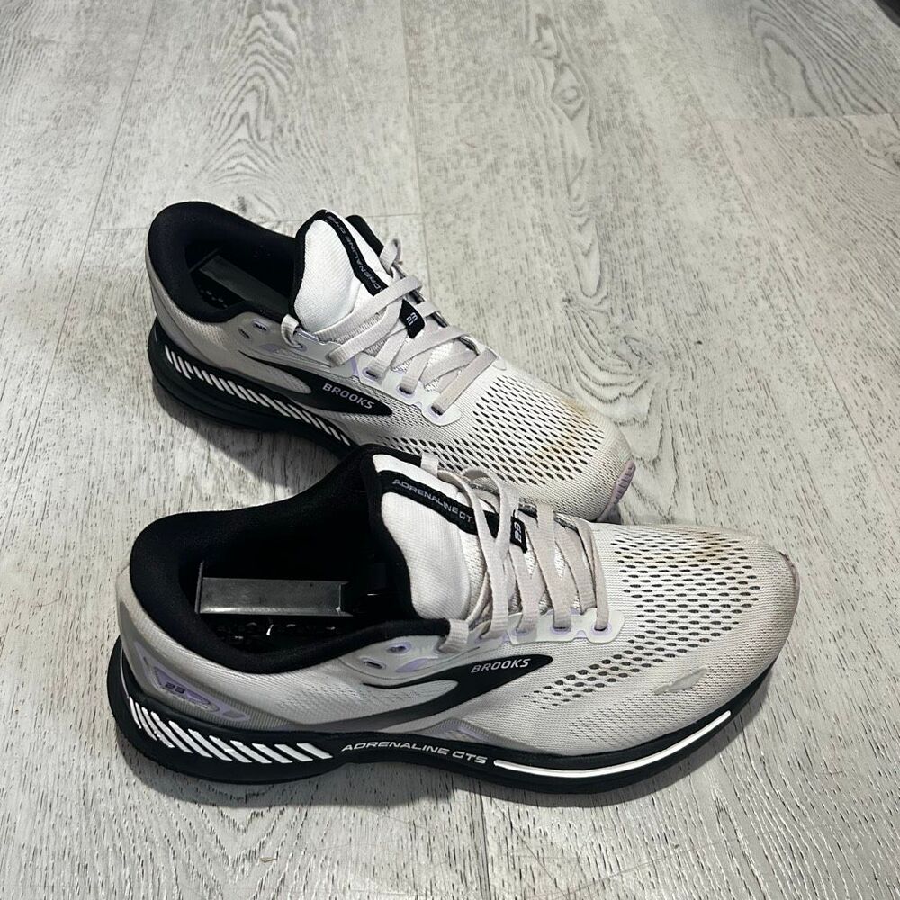 Brooks Adrenaline GTS 23 - Women’s running shoes - size 9.5